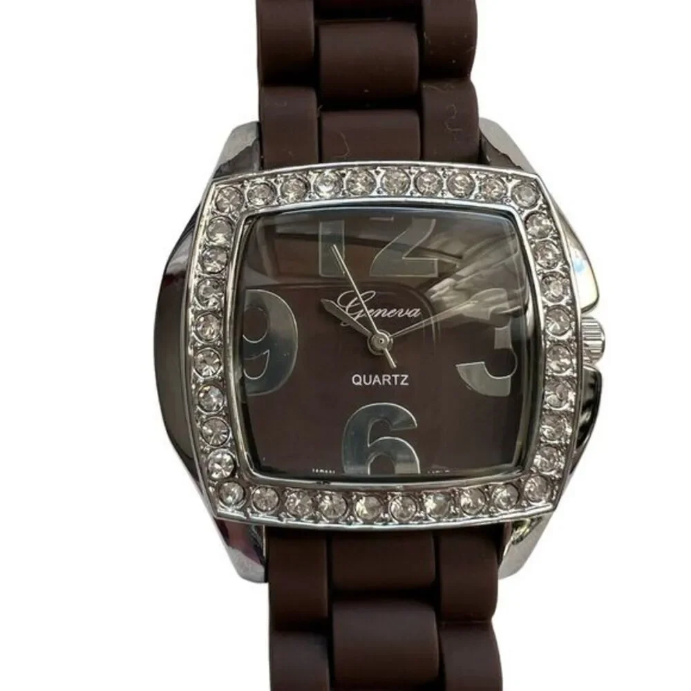 GENEVA P721 Women's Watch‎ Water Resistant Brown Silicone Band Brand New 9 in